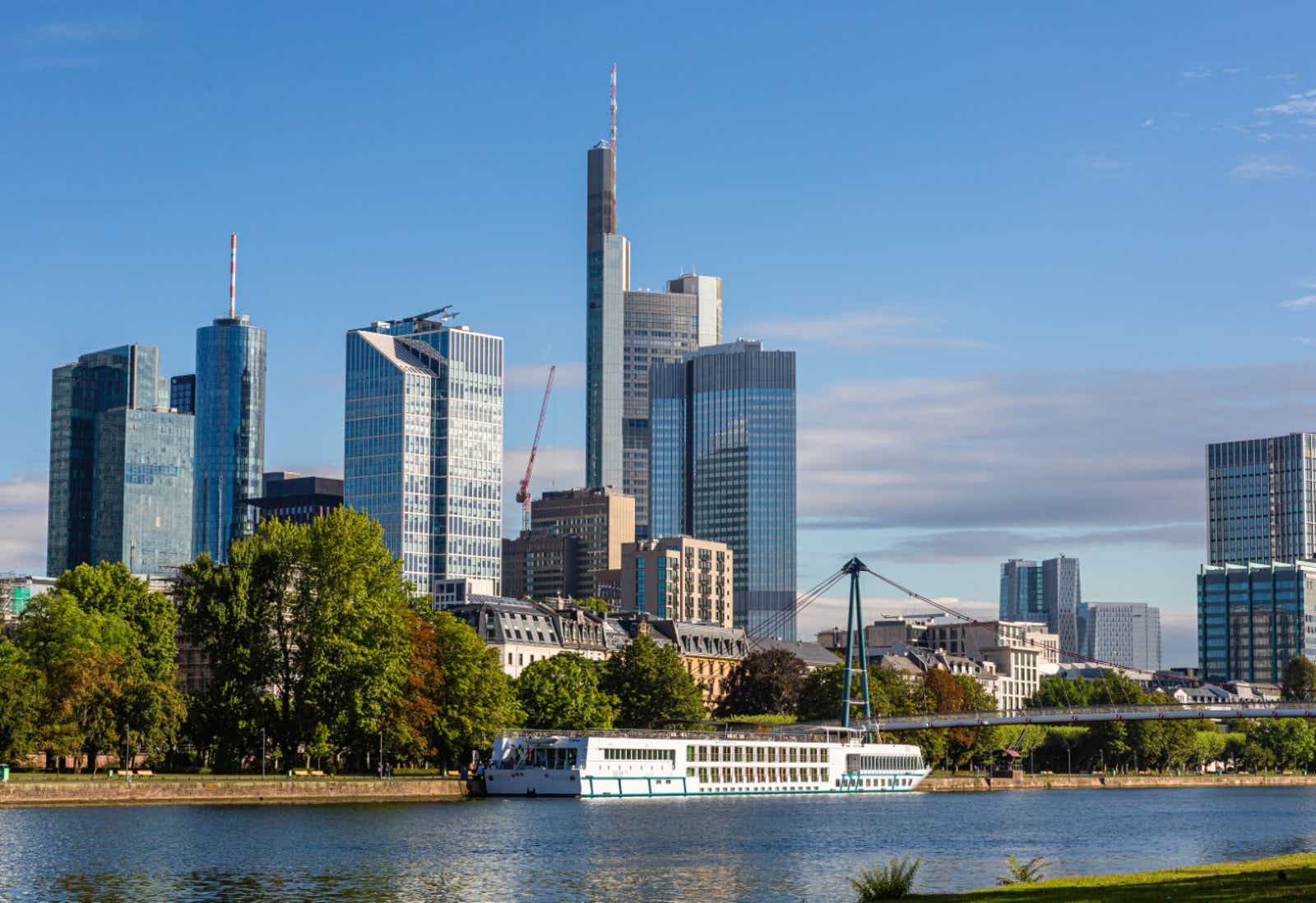 Frankfurt Mainkai Port Airport