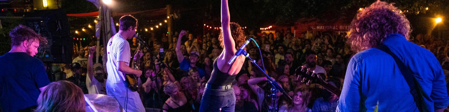 the-heartbeat-of-austin-14-places-to-experience-live-music
