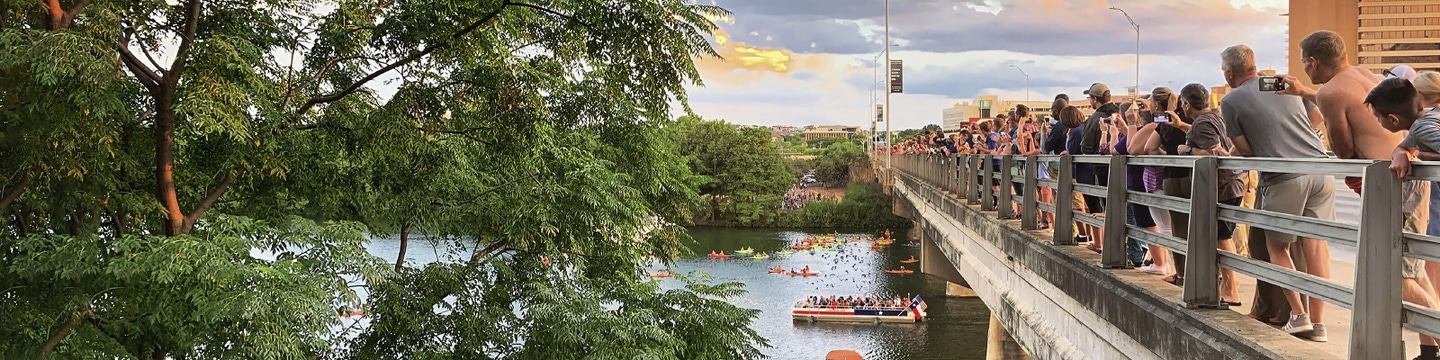 People taking pictures at the Congress Bridge