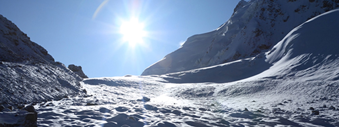 explore-the-beautiful-glaciers-of-alaska
