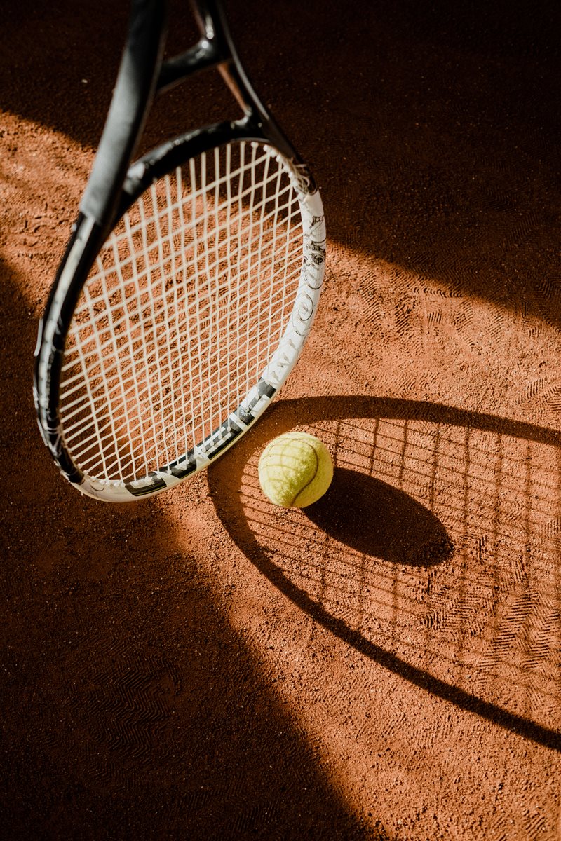 tennis racket