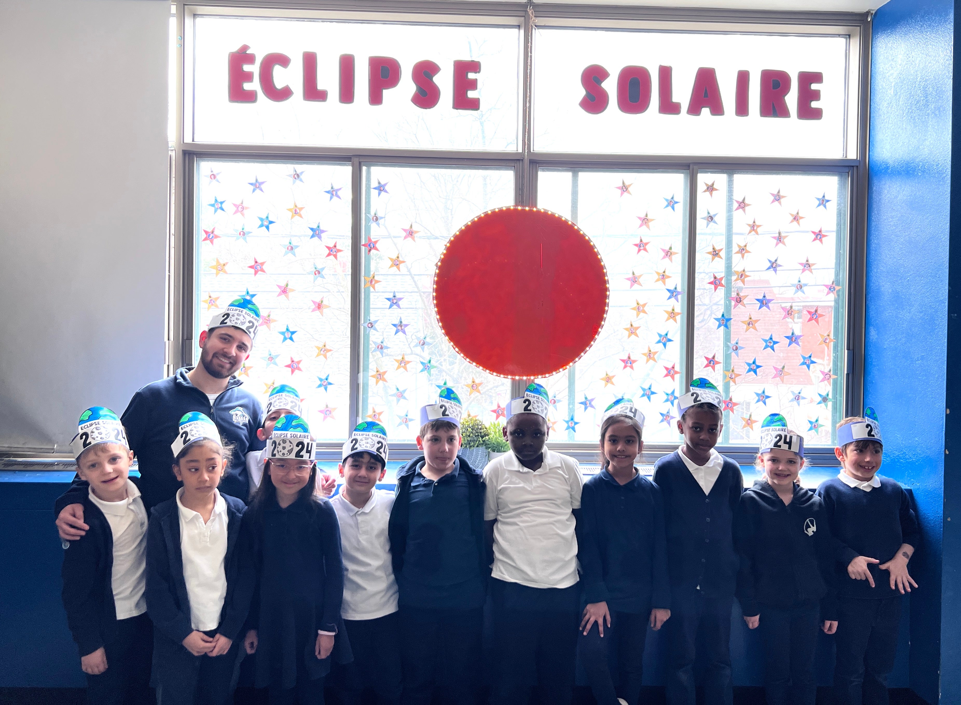 students learning eclipse