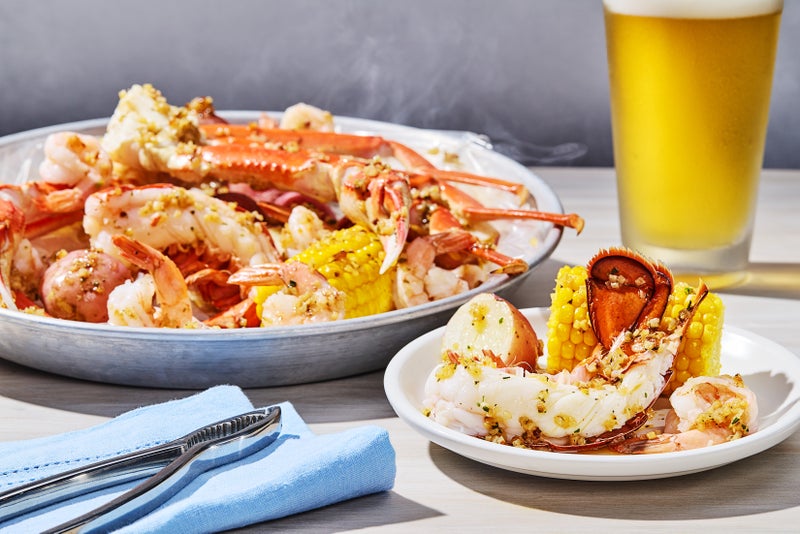 Red Lobster, the world’s largest seafood restaurant, serves fresh, responsibly sourced seafood.