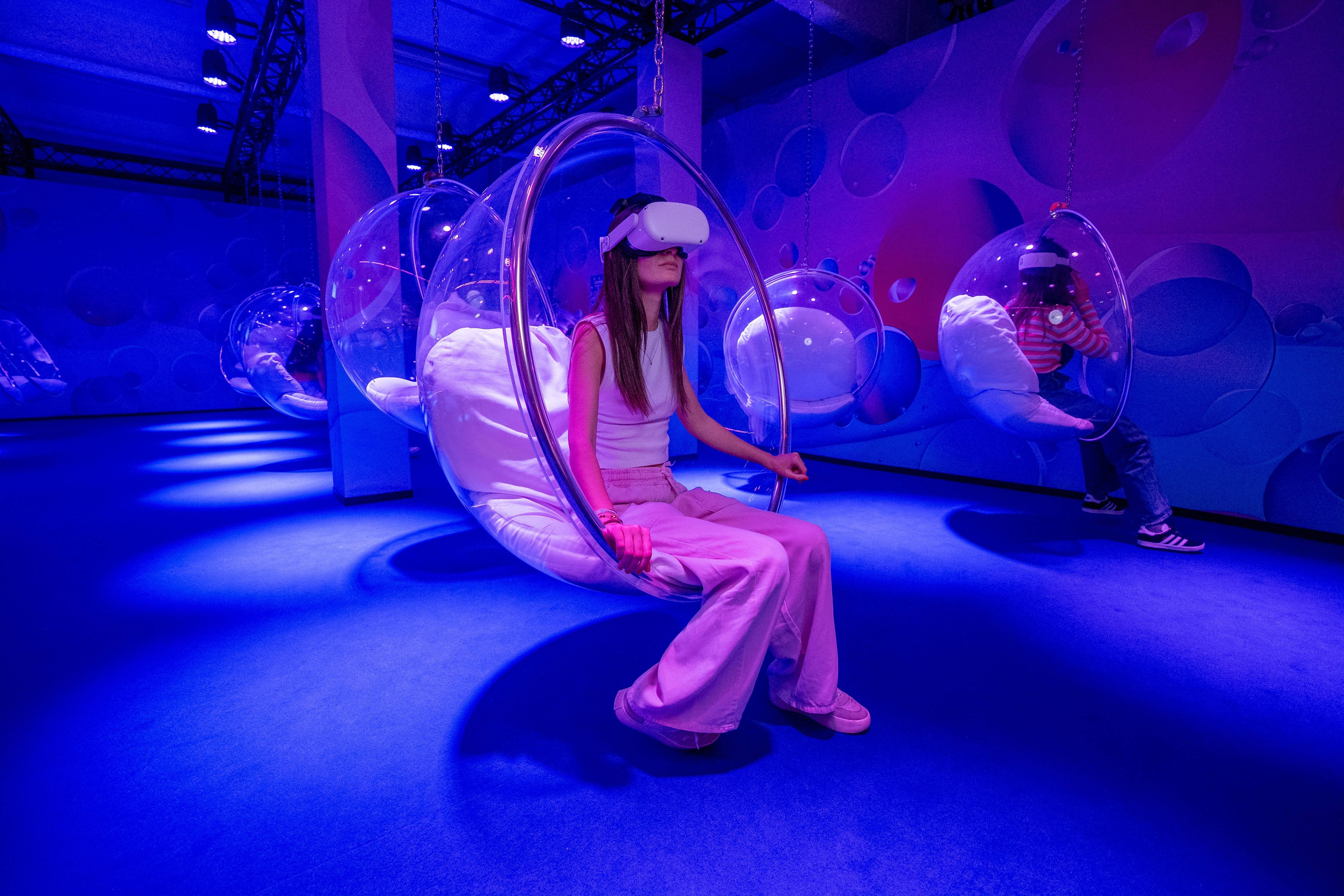 Bubble Planet Montreal: A Sensory Adventure for the Whole Family