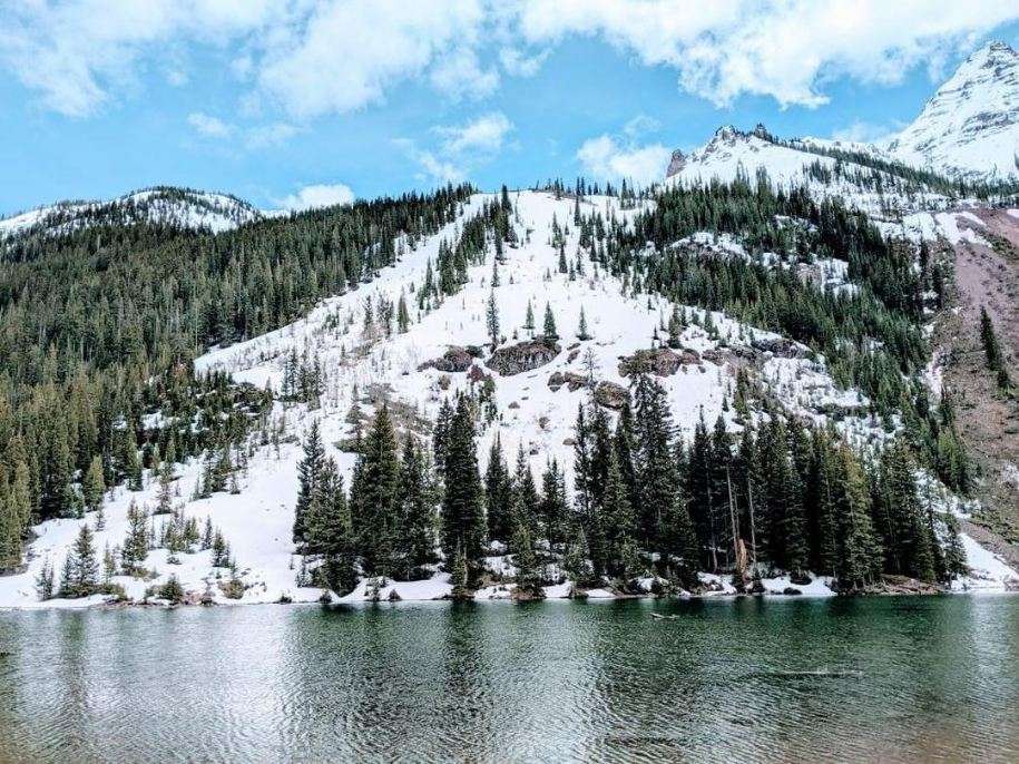 lake with snowy mountain aspen snowmass