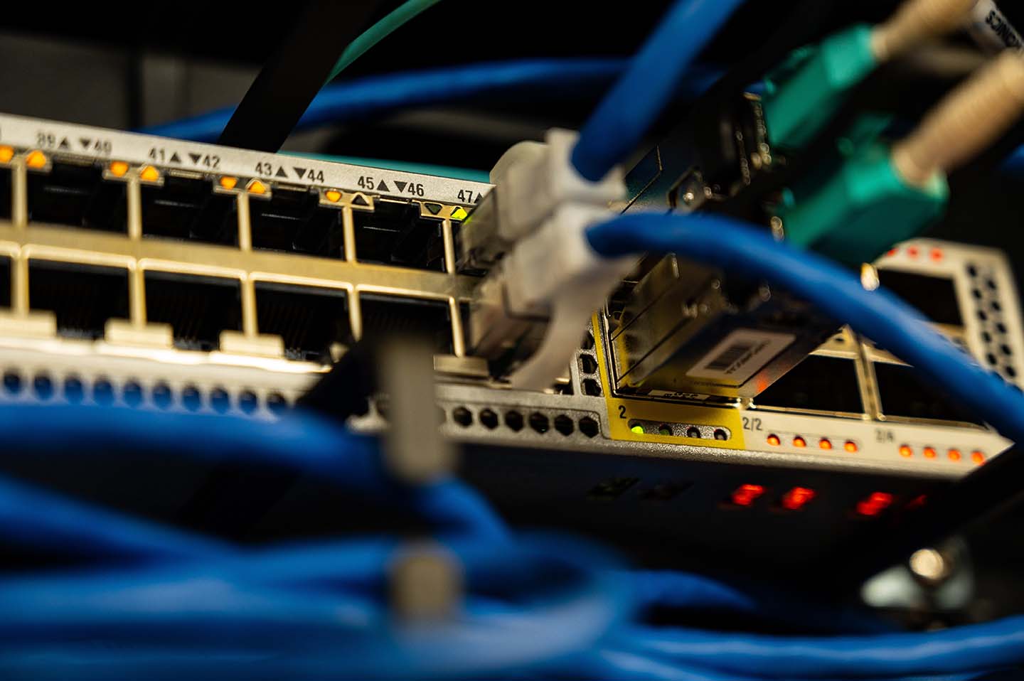 Photo of Network Switch by Brett Sayles from Pexels