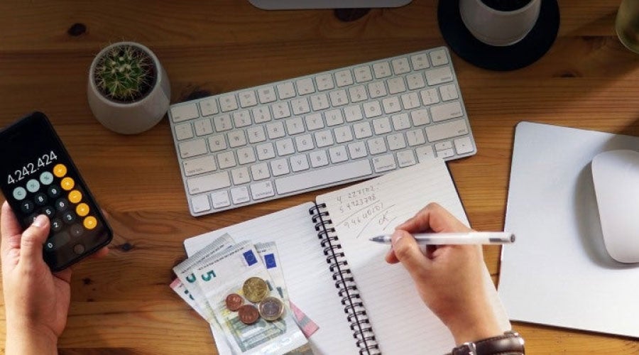 Organiza tus finanzas personales con la regla 50-30-20
