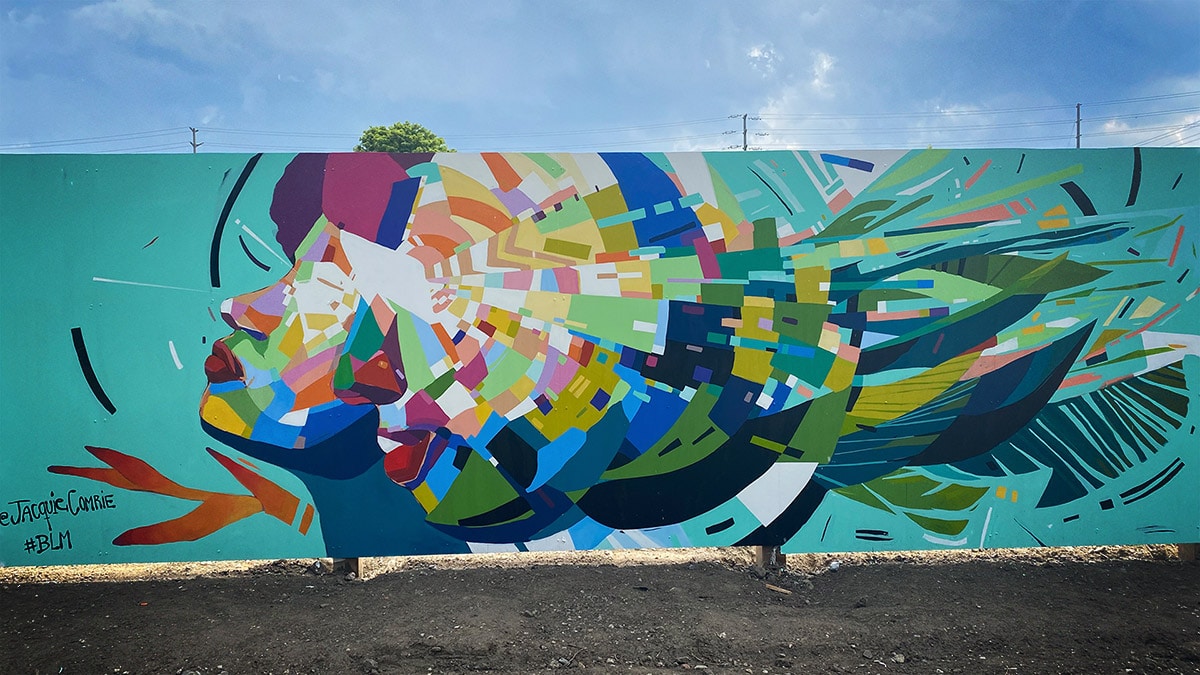 Jacquie Comrie mural at lakeview village