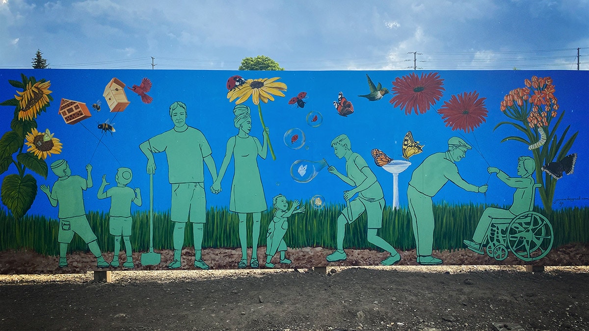 Joanne Feely DeGraaf mural at lakeview village
