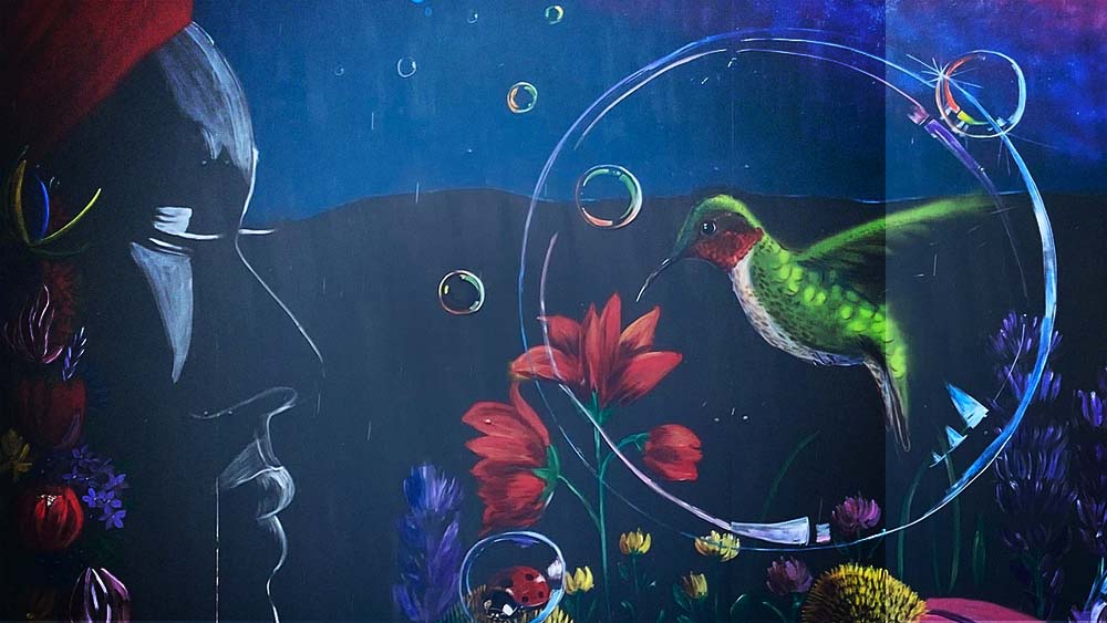 Khaula Mazhar mural at lakeview village