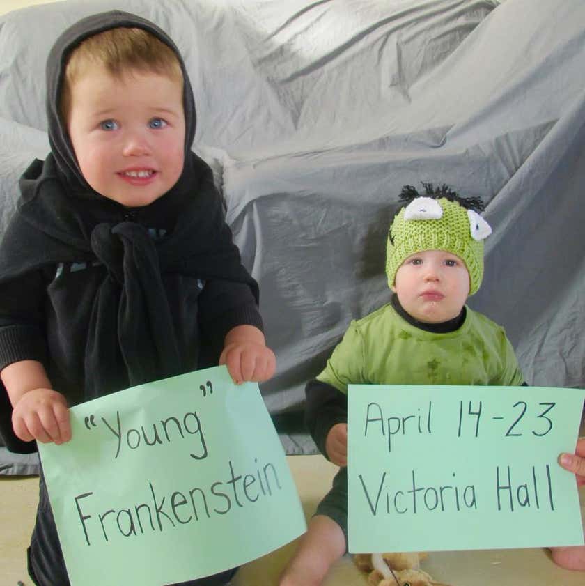Walker & Ewan helping to promote Mom's show