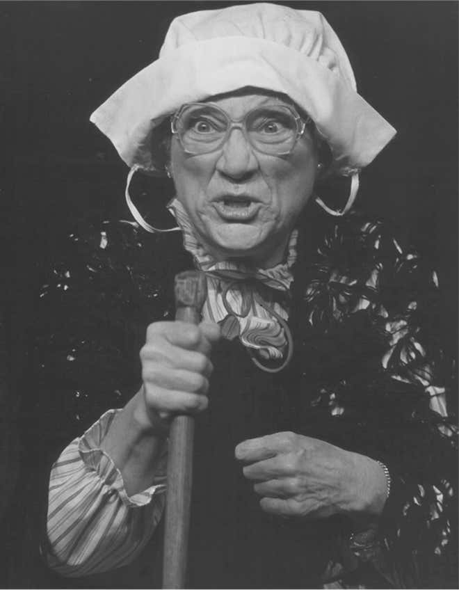 Ruth Harcort